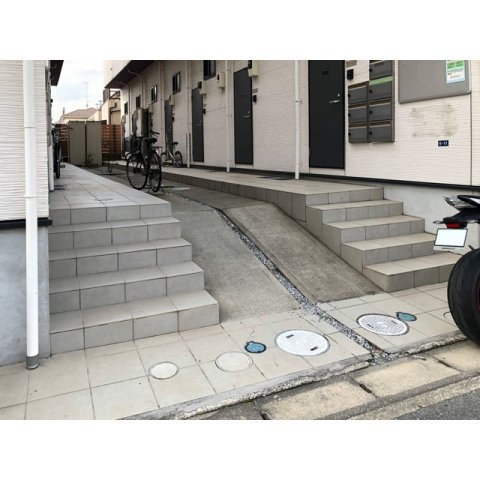 クノッソス末広の駐車場|カースペースがあります