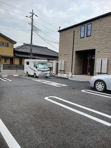 カーサＧＮＫの駐車場|駐車場があります