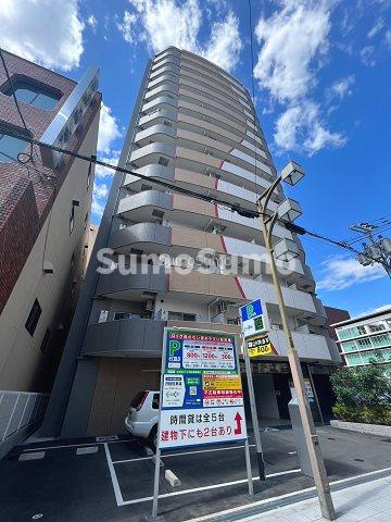 セレニテ難波プリエの外観