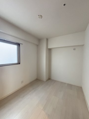 YSP県庁前の洋室