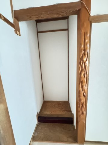 久保町4貸家の収納