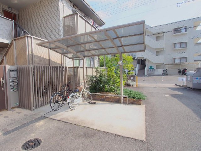 広島市安佐南区西原２丁目のアパートのその他共用部分