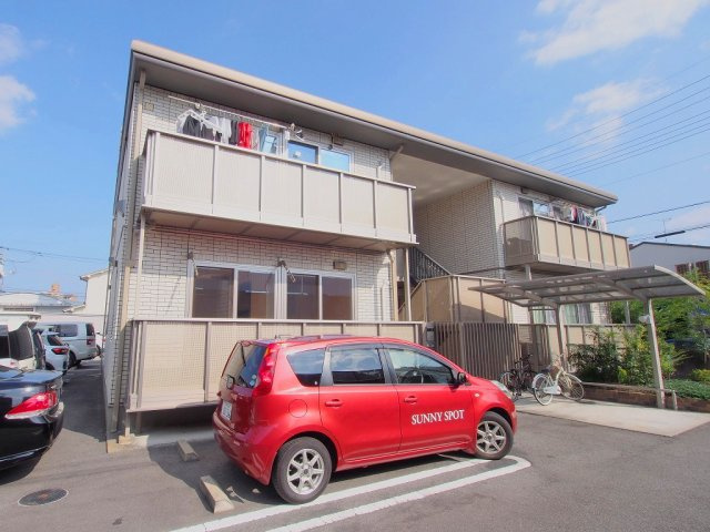 広島市安佐南区西原２丁目のアパートの外観