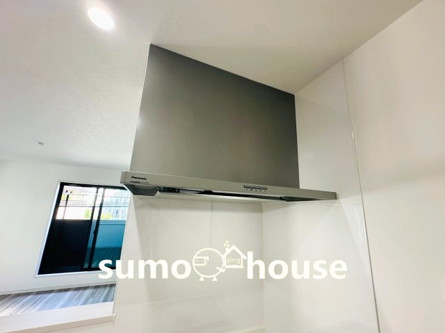 西区中央2丁目　1号棟のキッチン|コンパクトなキッチンで掃除もラクラク