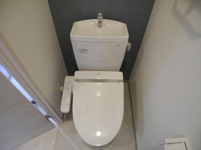 アルティザ長崎水辺の森のトイレ|※同間取りの別の階のお部屋の写真です※