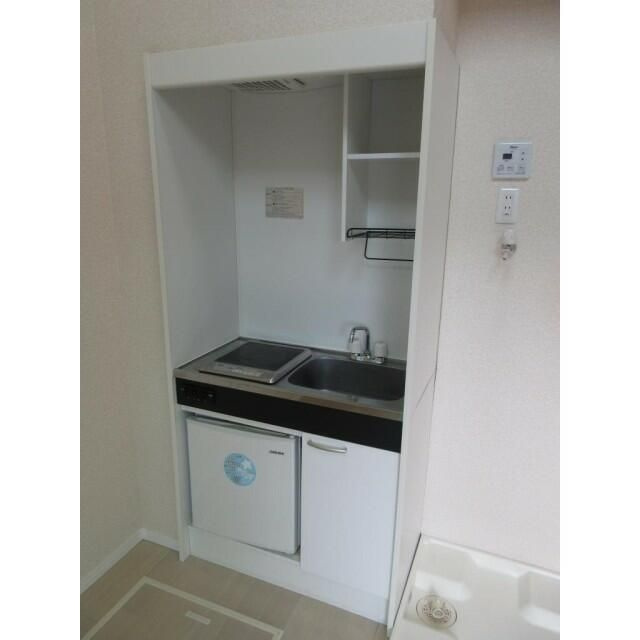 メゾンパル鶴見市場のキッチン