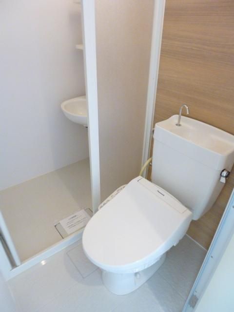メゾンパル鶴見市場のトイレ