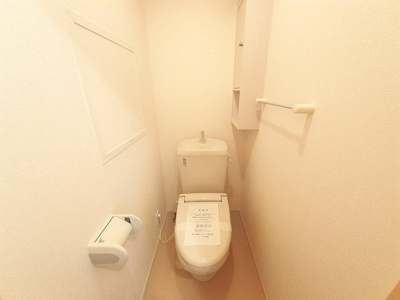 【トイレ】 | グランクリュー上の原 | 落ち着いたトイレです