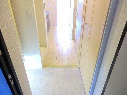 ブリーズコート城北の玄関