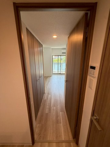 ワールドアイ神戸元町ヒルズの玄関
