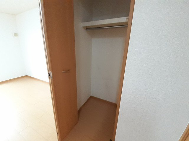 フェアリー鷹取の収納
