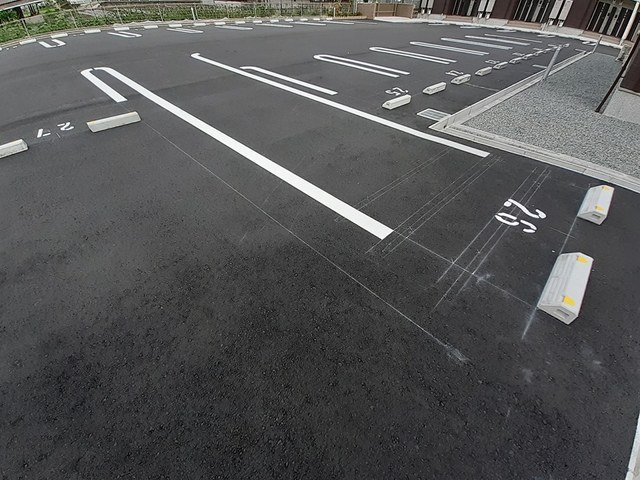 ハウオリエカヒの駐車場