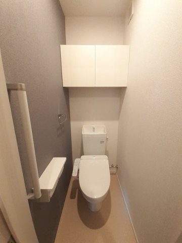 アルメールＡのトイレ|清潔感のあるトイレです