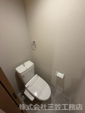 セレニティ下木田B棟のトイレ