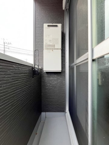 【バルコニー】 | イルサンテⅤ | バルコニーからの眺めを楽しみながら食事をしませんか※写真は類似です