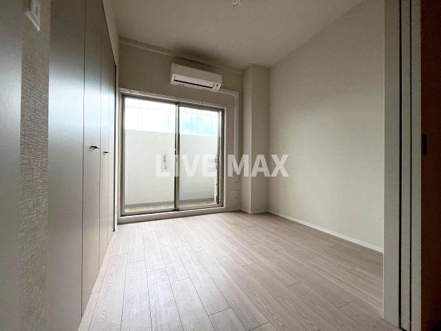 【寝室】MAXIVCROS江坂 