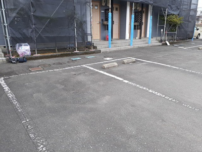 【駐車場】 | グランシャリオ　トム
