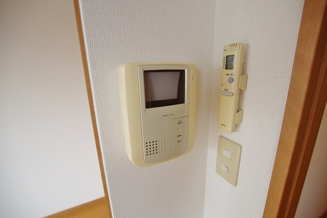 寝屋川市香里西之町の賃貸マンションのセキュリティ