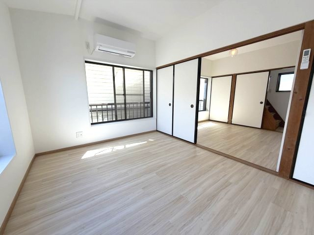 一之江1‐16-17　戸建の洋室