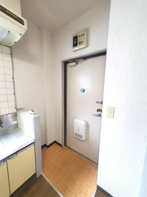 【玄関】 | エニーセ西青木 | 別号室参考写真です
