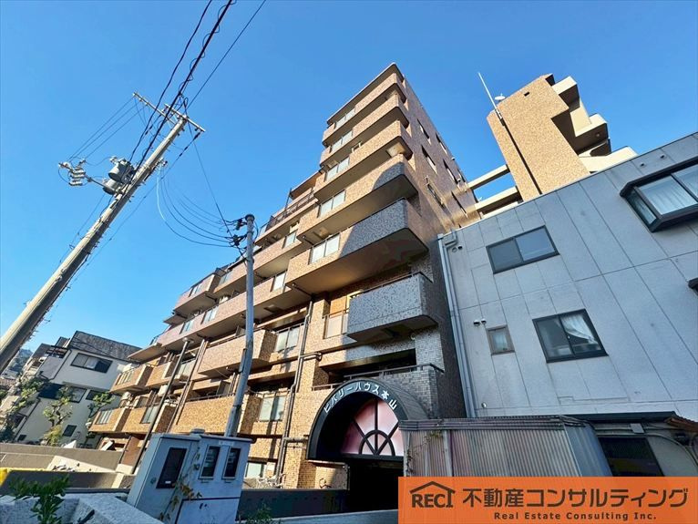 ビバリーハウス本山の外観
