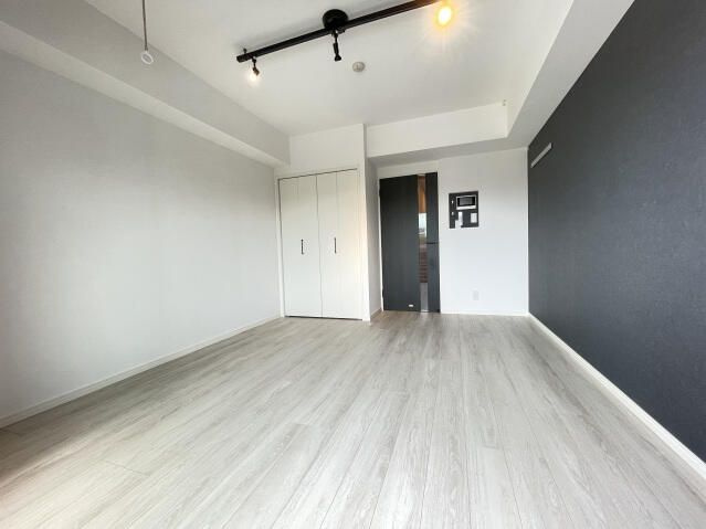 【寝室】