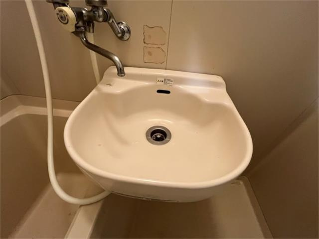 稲城市矢野口の賃貸マンションの洗面所