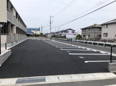 【その他】 | ミランダルピナスⅢ | 16台分ご用意しております。
