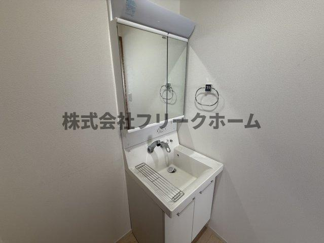 三鷹市牟礼５丁目の賃貸マンションの洗面所