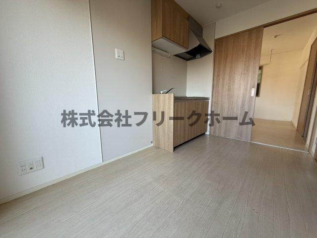 三鷹市牟礼５丁目の賃貸マンションの居間・リビング