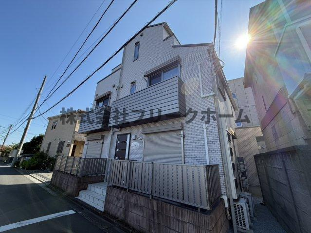 三鷹市牟礼５丁目の賃貸マンションの外観