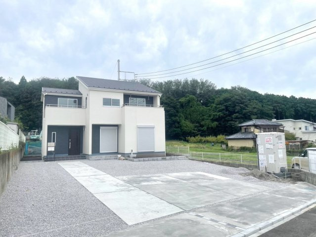 【前面道路含む現地写真】 | 北群馬郡榛東村新井　新築住宅　 | 現地ご案内ツアー開催中！早朝やお仕事帰りのご見学にもすぐ対応致します！見学ご予約はコアライブまでお気軽にお問い合わせ下さい！