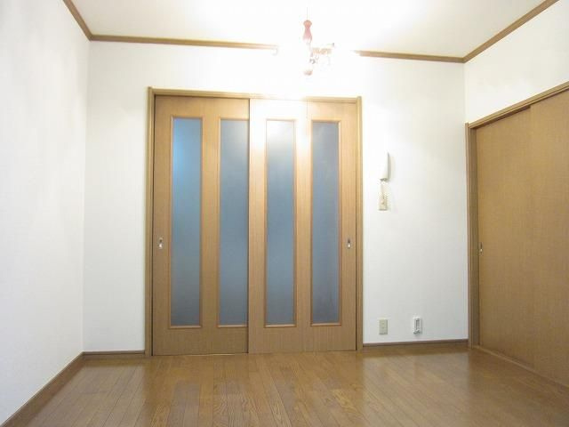 パラマウント矢上の寝室