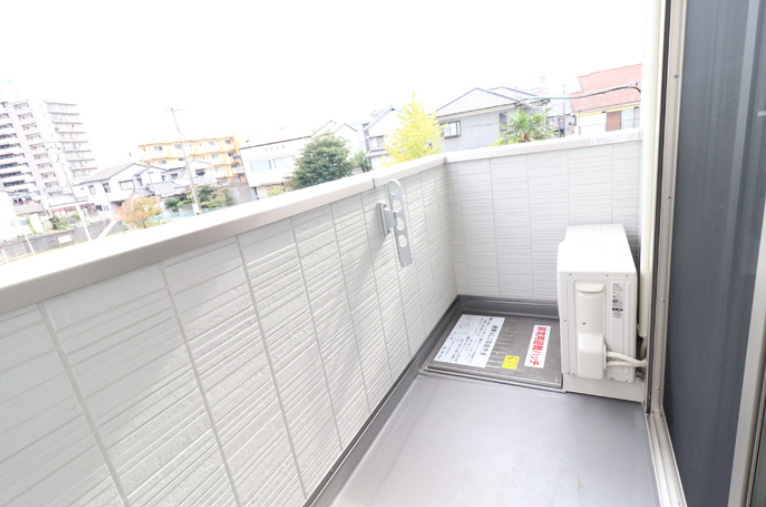 PREMILIFE新川のバルコニー