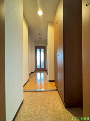 【玄関】 | シャトー弁天参番館