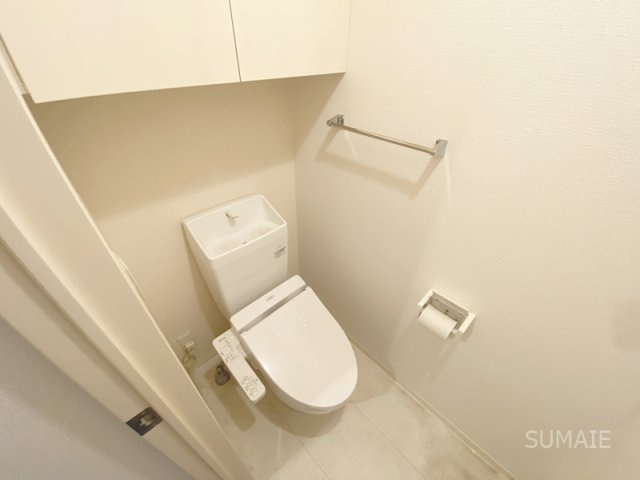 Casa  Comfort  Aのトイレ|洗浄便座付きのトイレです！