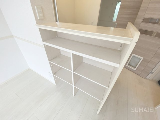 Casa  Comfort  Aの収納|カウンター下は棚収納！