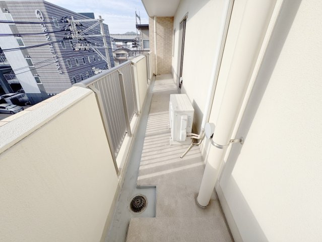 天神川駅前エステートのバルコニー