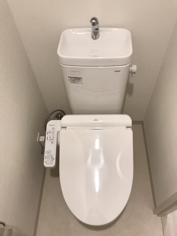 Cherir六甲道(シェリールロッコウミチ)のトイレ