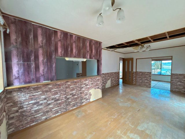 中古戸建　郡山市富久山町福原字陣場　行徳小・明健中の居間・リビング|【リフォーム中】