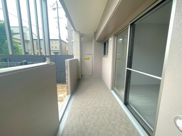 京阪『淀』駅徒歩３分の駅近☆専用庭＆専用駐車場付２ＬＤＫ☆室内改装済み美室☆グローバル淀のバルコニー|バルコニー