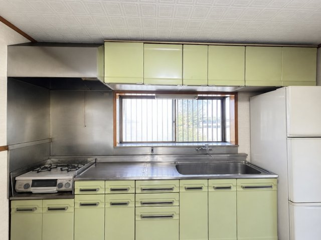 【キッチン】 | 熊谷市相上　中古戸建 | 2F　※一部AIによる加工を行っております