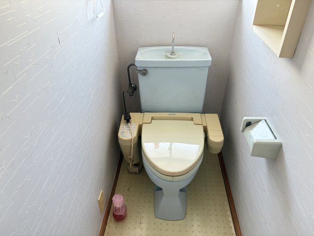 【トイレ】 | 熊谷市相上　中古戸建 | 2F