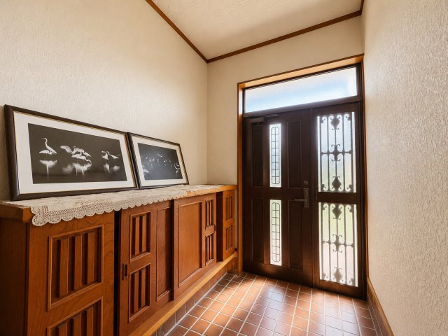 【居間・リビング】 | 熊谷市相上　中古戸建 | ※一部AIによる加工を行っております