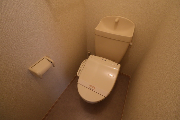 川崎市多摩区西生田３丁目のアパートのトイレ