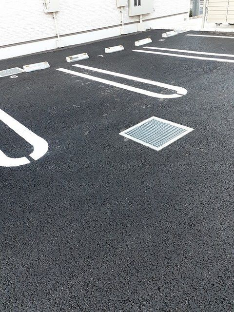 フラワー野火止Ｂの駐車場