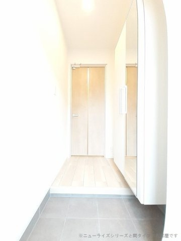メイプルヒルズの玄関|きれいな玄関です