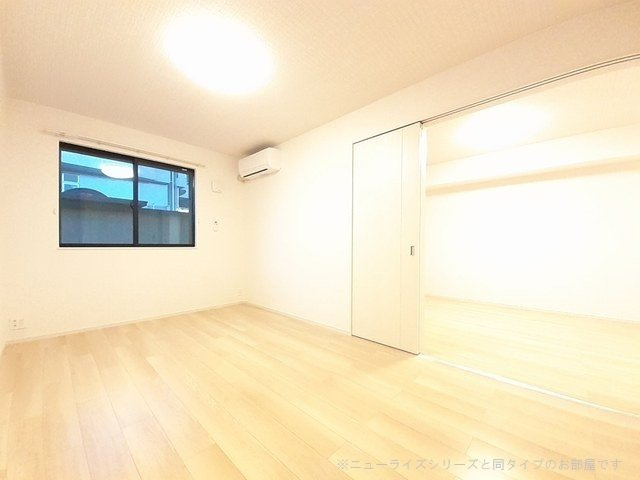 メイプルヒルズの内装|明るい室内です