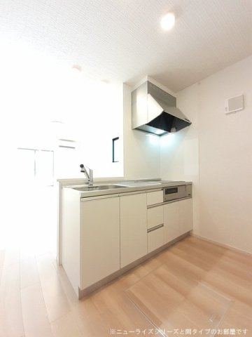 メイプルヒルズのキッチン|コンパクトなキッチンで掃除もラクラク