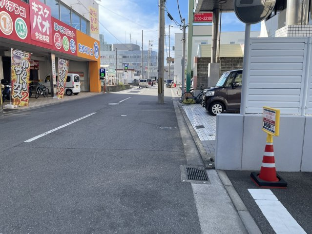 アルファライフ今治銀座Ⅱの周辺|マンションの周辺道路は道幅もしっかり確保されており、お車での出入りも比較的スムーズに行える環境です。